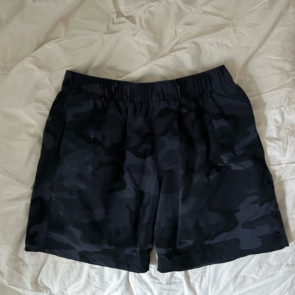 Olivers Short 5.5” inseam Medium Camo